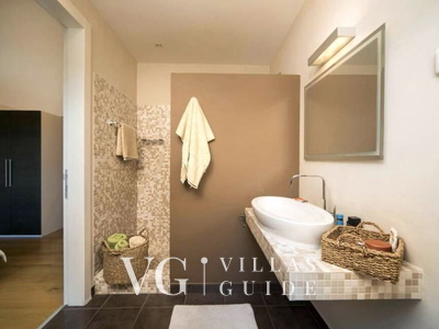 Sunny Summer House 4*