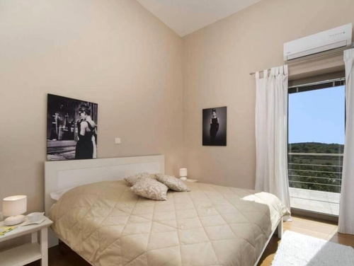 Sunny Summer House 4*