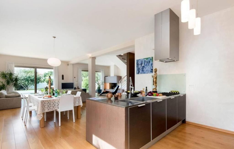 Sunny Summer House 4*