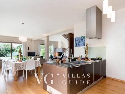 Sunny Summer House 4*