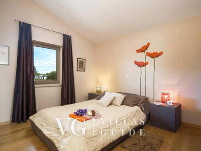 Sunny Summer House 4*