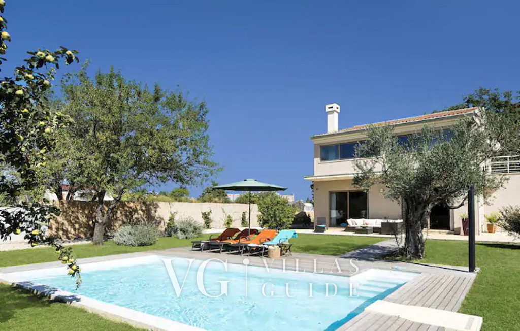 Sunny Summer House 4*