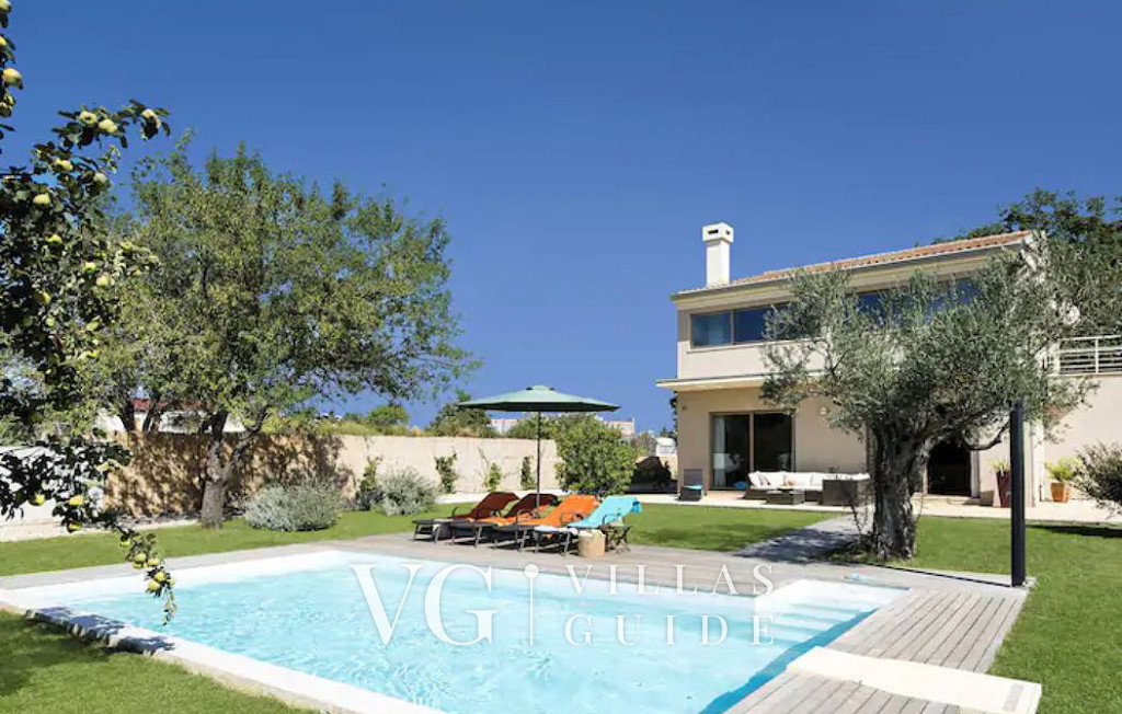 Sunny Summer House 4*