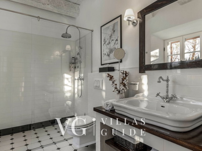 Villa Palma Bathroom