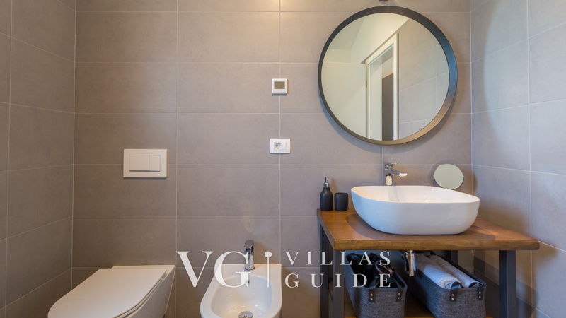 Villa Škarline Bathroom