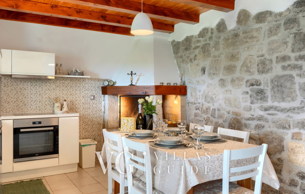 Villa Cartolina Kitchen