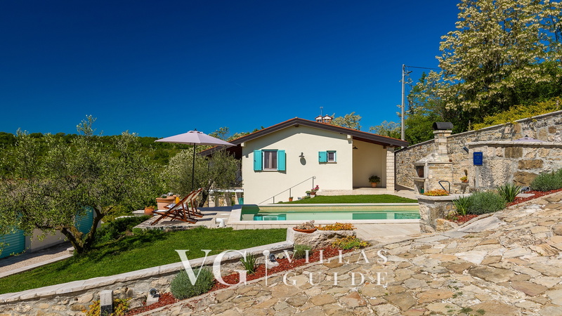 Villa Cartolina Garden and property exterior