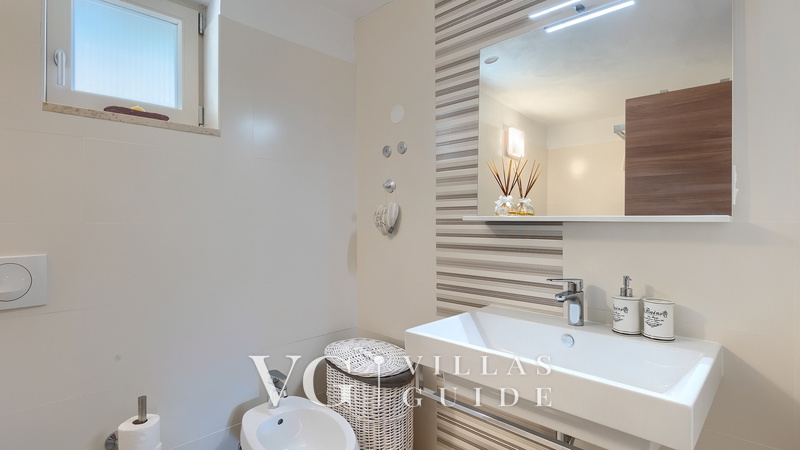 Villa Cartolina Bathroom