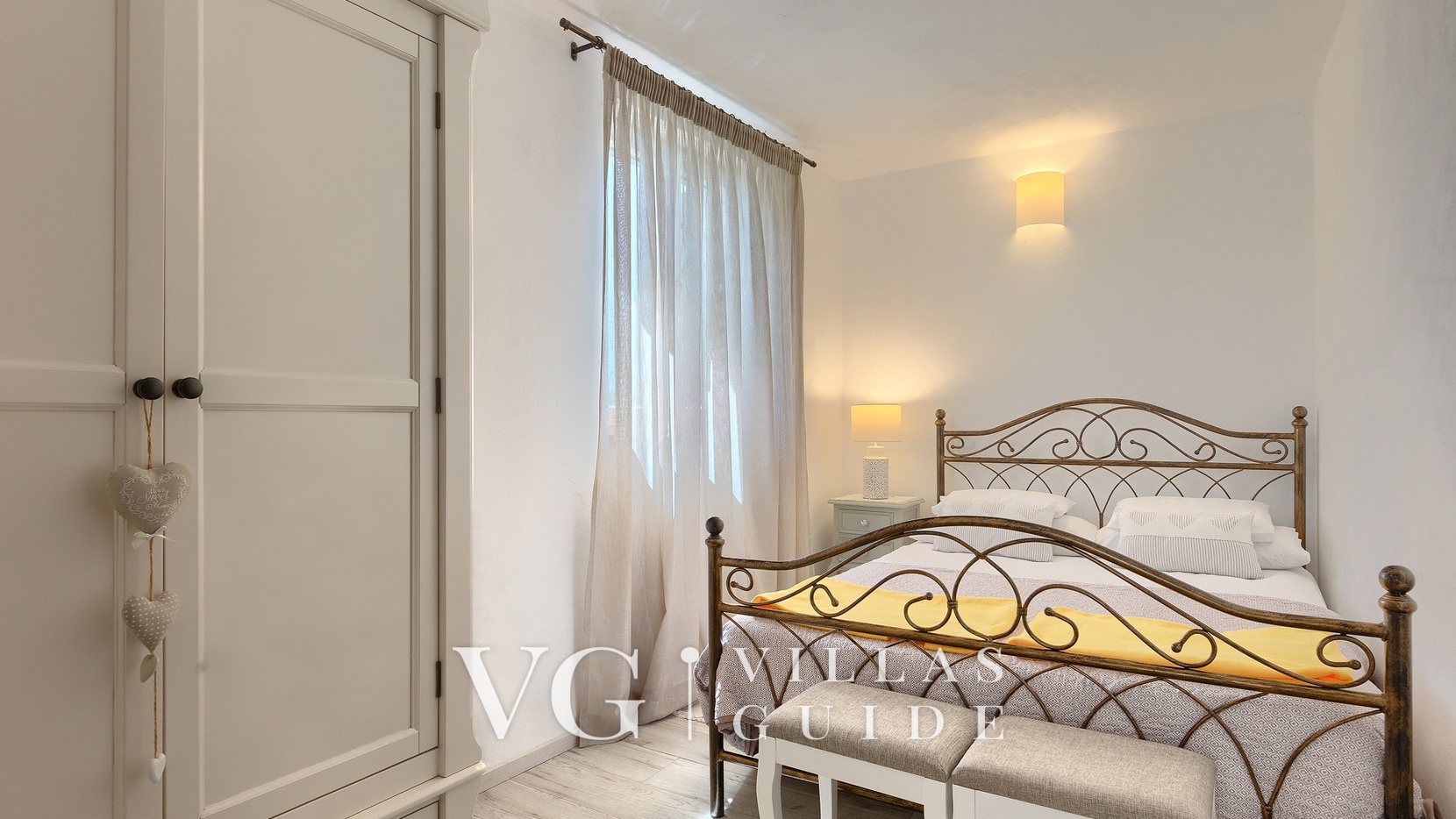 Villa Cartolina Bedroom