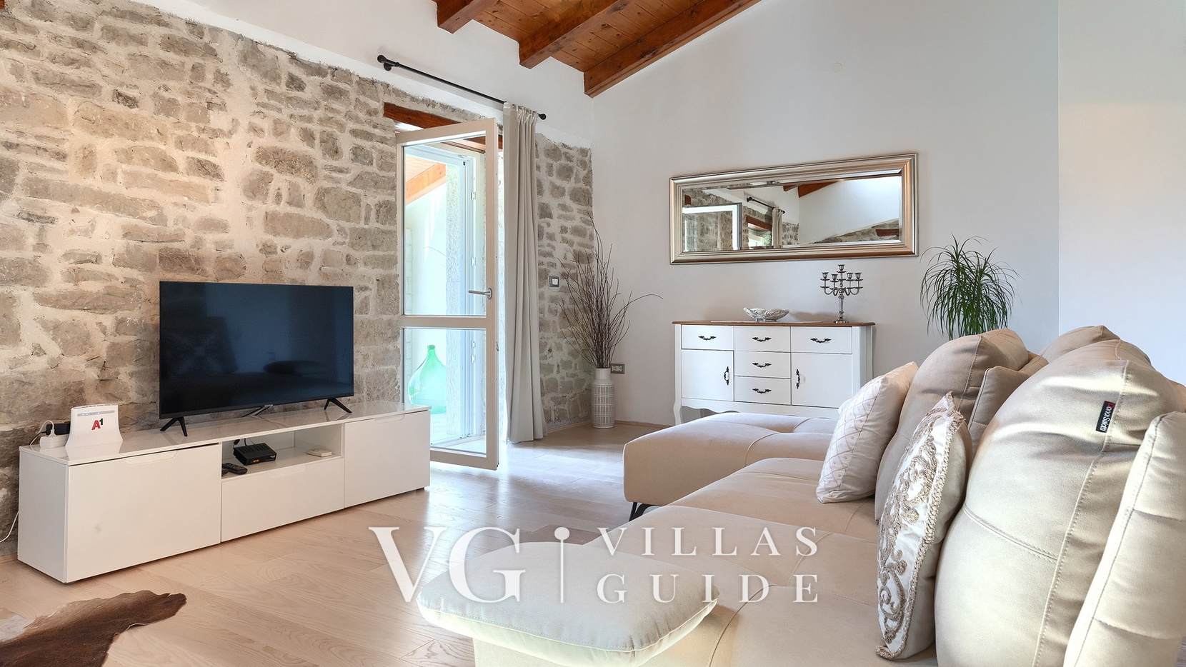 Villa Cartolina Living room