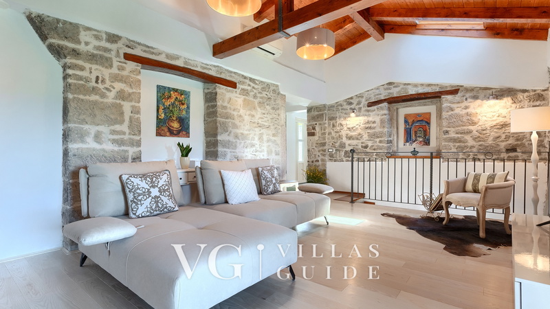 Villa Cartolina Living room