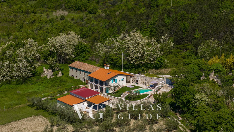 Villa Cartolina Garden and property exterior
