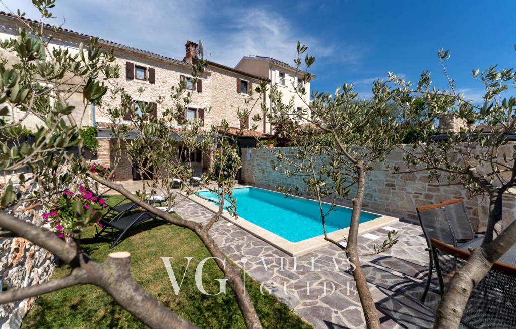 Villa Stone House Pool