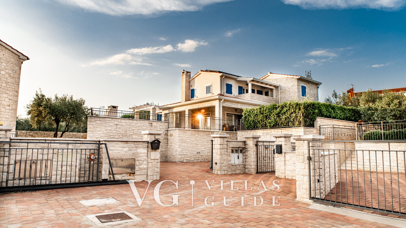 Villa Torre III Dvorište i vanjski dio objekta