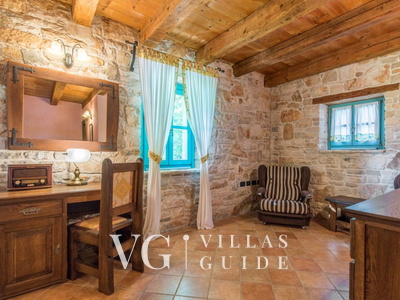 Villa Giselle Bedroom