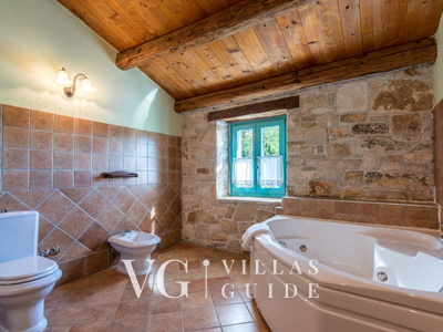 Villa Giselle Bathroom