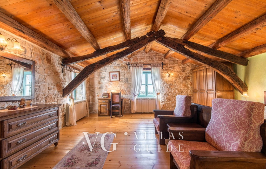 Villa Giselle Bedroom