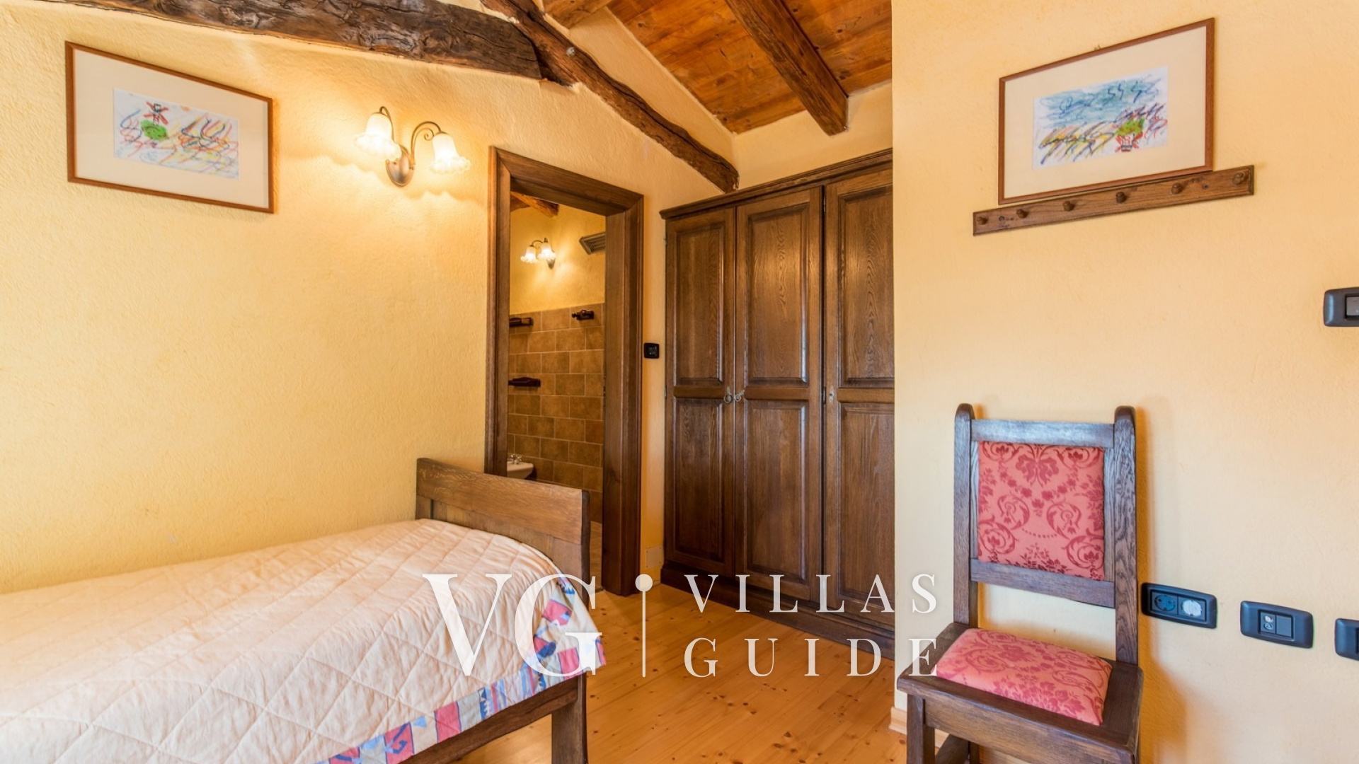 Villa Giselle Bedroom