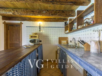 Villa Captain Morgan Kitchen