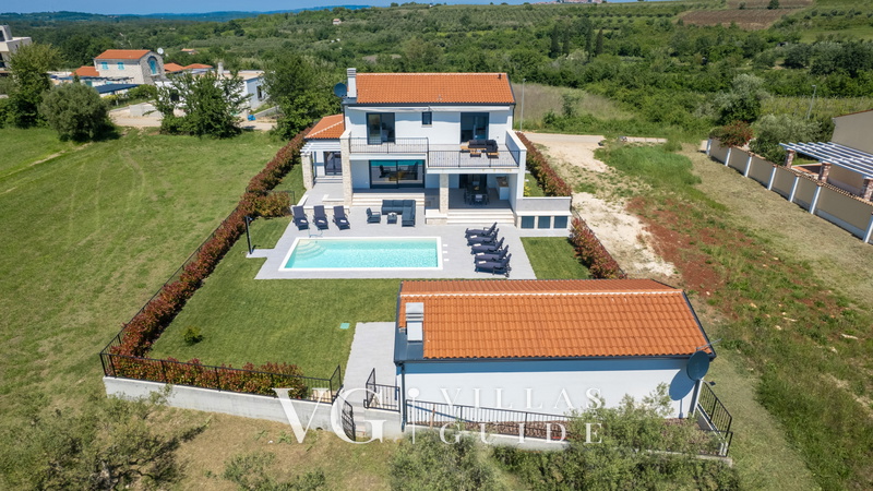 Villa Brtonigla Garten und Außenbereich