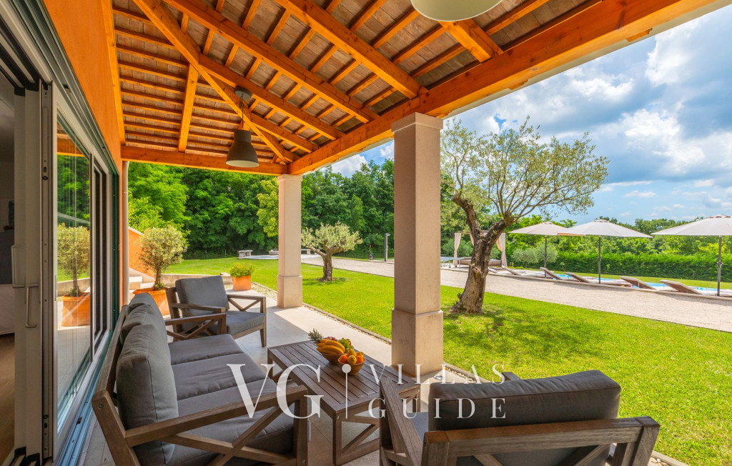 Villa Village Additional content