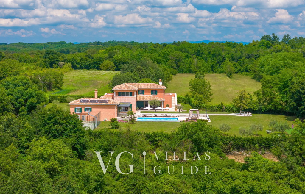 Villa Village Garden and property exterior