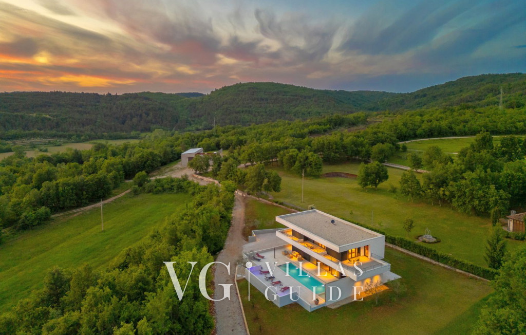 She Luxury Villa Garten und Außenbereich