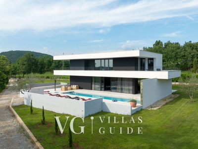 She Luxury Villa Garten und Außenbereich