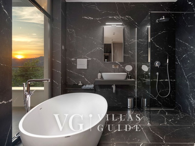 She Luxury Villa Badezimmer