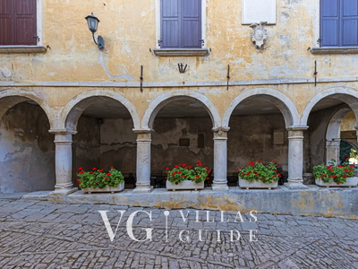 She Luxury Villa micro_location