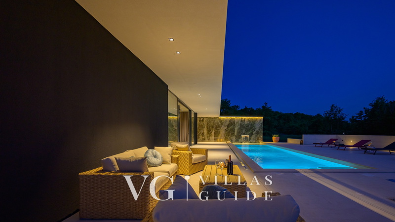 She Luxury Villa Piscina