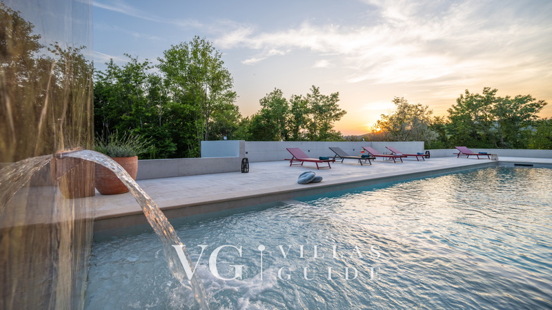 She Luxury Villa Piscina