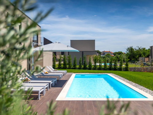 Villa Rosalie with Sauna & Pool