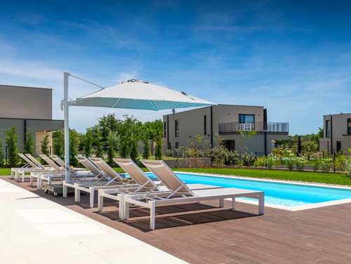 Villa Rosalie with Sauna & Pool