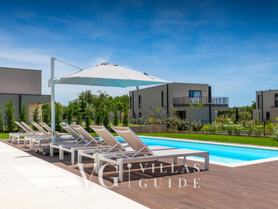 Villa Rosalie with Sauna & Pool Pool