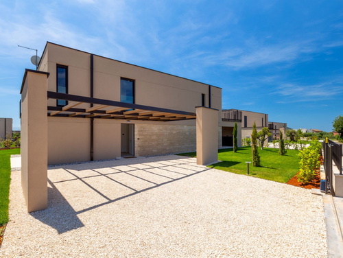 Villa Rosalie with Sauna & Pool