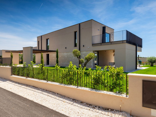 Villa Rosalie with Sauna & Pool