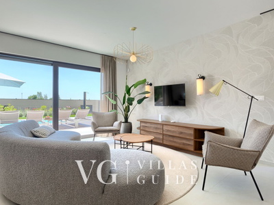 Villa Rosalie with Sauna & Pool Wohnzimmer