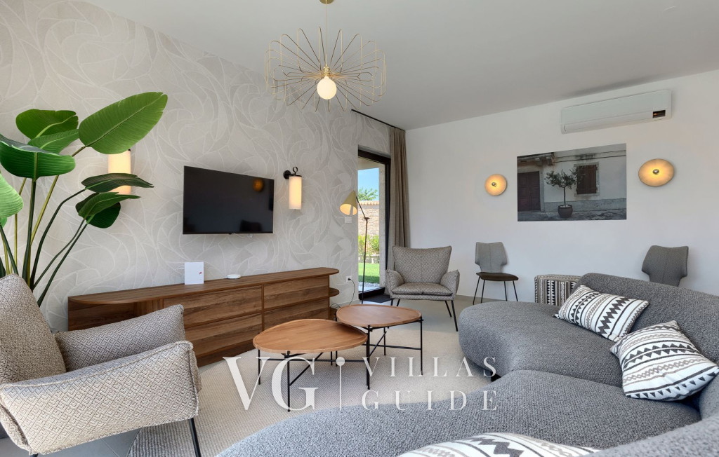 Villa Rosalie with Sauna & Pool Wohnzimmer