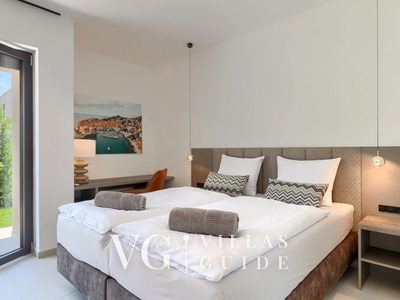 Villa Rosalie with Sauna & Pool Schlafzimmer