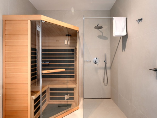 Villa Rosalie with Sauna & Pool