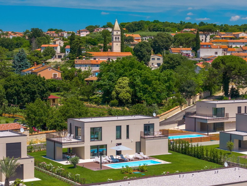 Villa Rosalie with Sauna & Pool