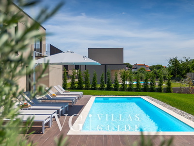 Villa Rosalie with Sauna & Pool