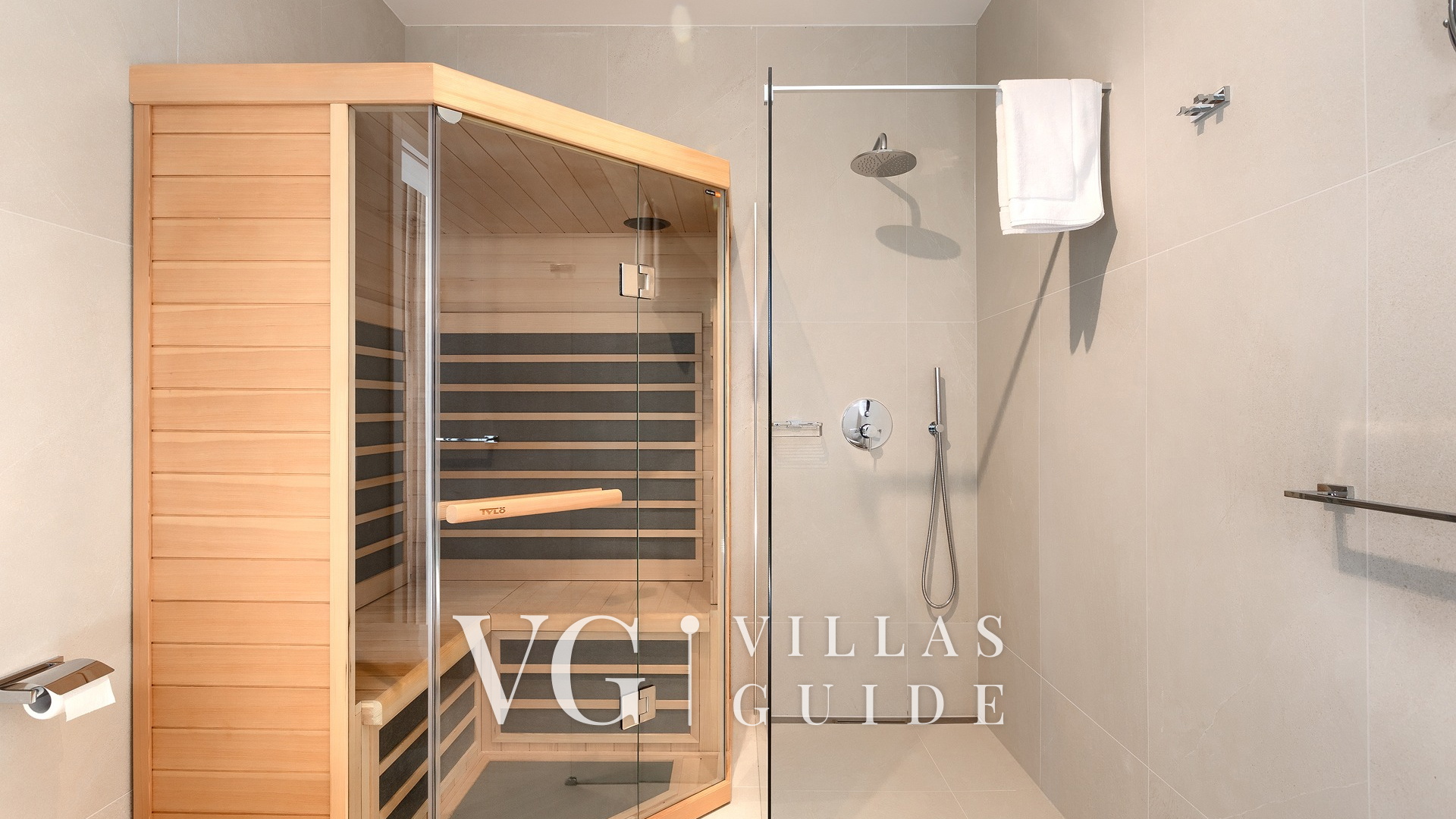 Villa Rosalie with Sauna & Pool