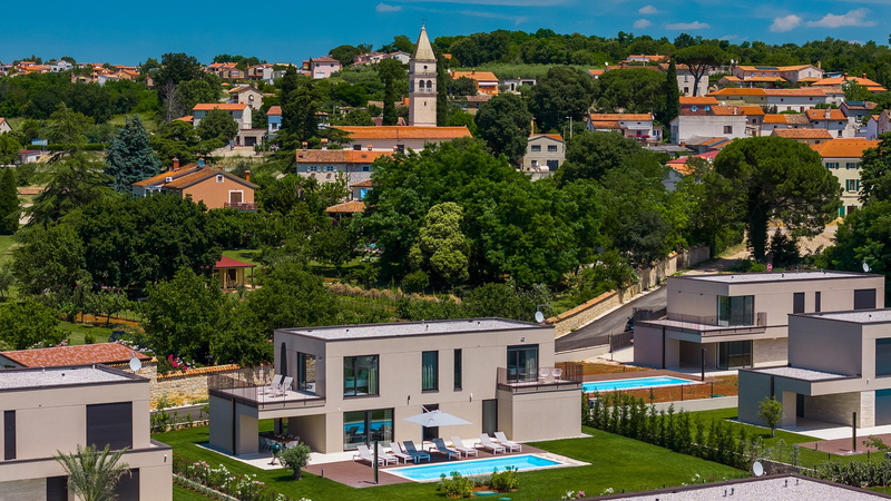 Villa Rosalie with Sauna & Pool