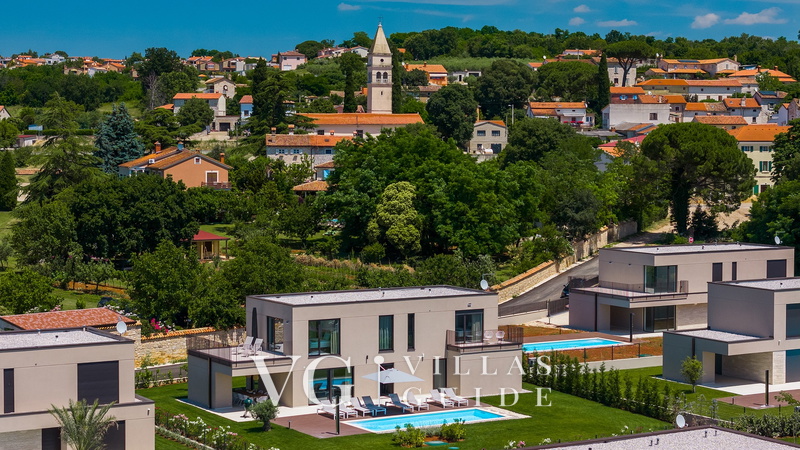 Villa Rosalie with Sauna & Pool Garten und Außenbereich