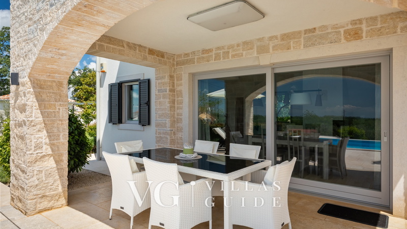 Villa Marika Additional content