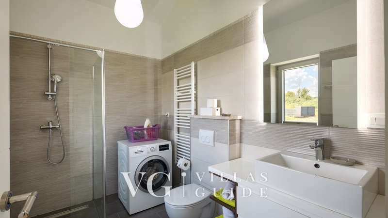 Villa Marika Bathroom