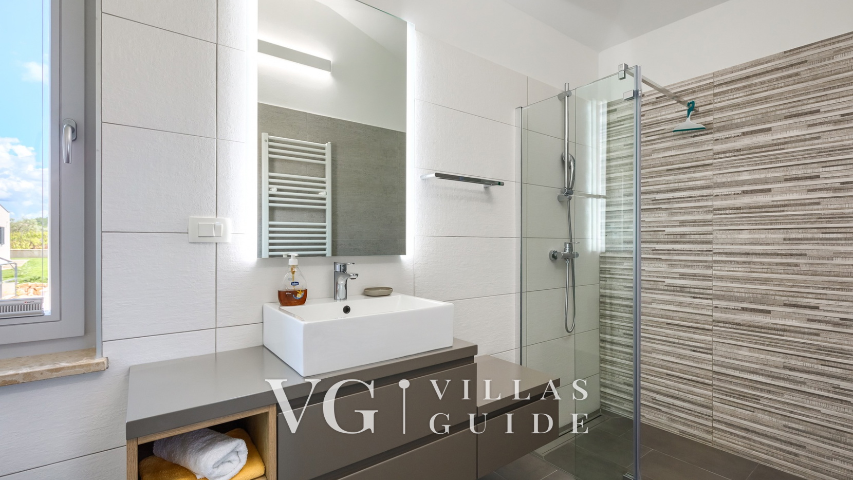 Villa Marika Bathroom