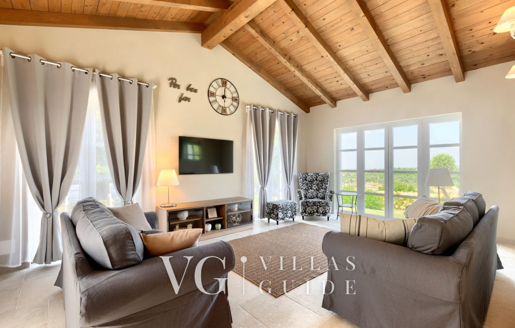 Casa Garden Contesses Living room